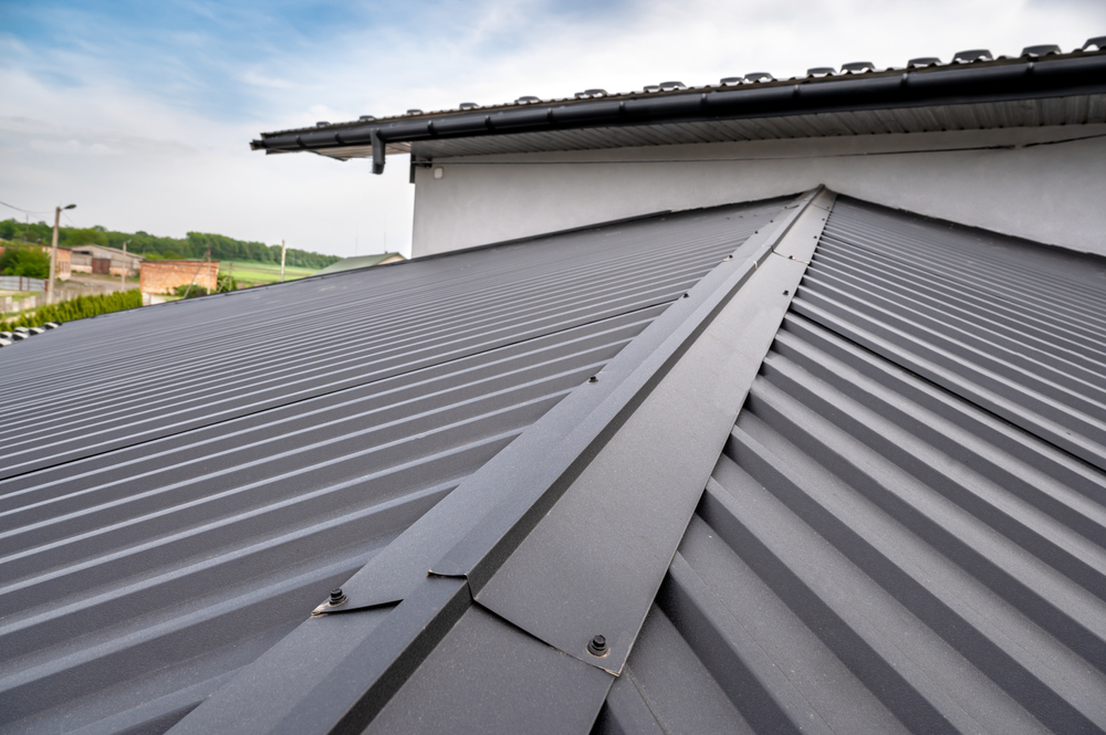 Metal Roof vs Shingles